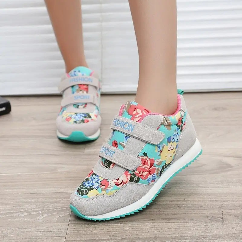Girls' Winter Athletic Shoes with Floral Design